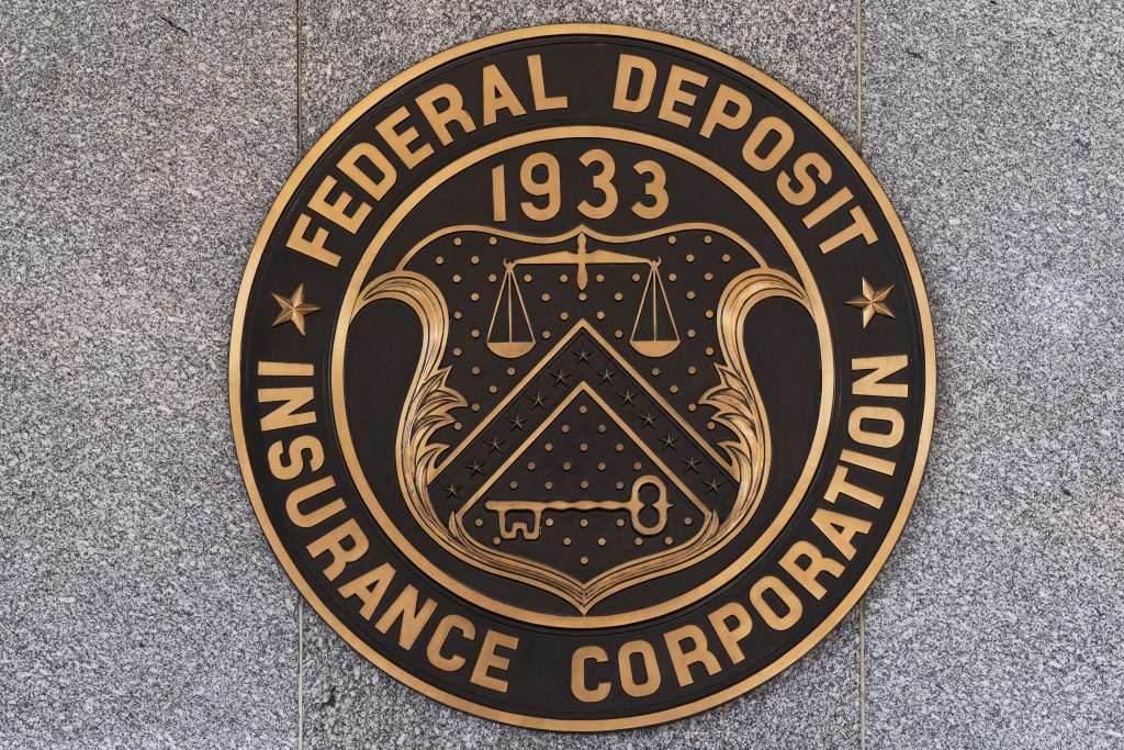 Analysts Say New FDIC Leadership Will Improve Bank-Crypto Interactions