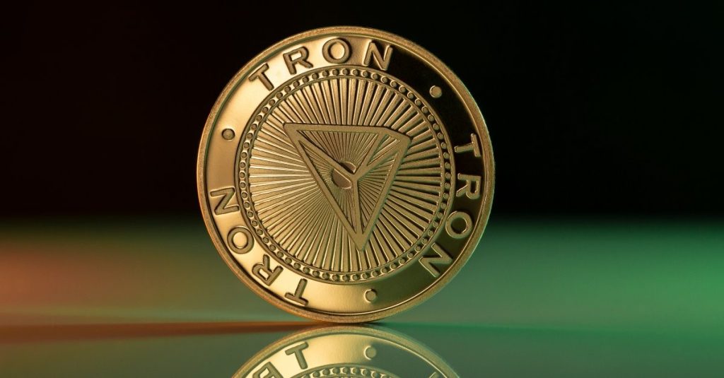 TRON Daily Transactions Surge 29% But Total Value Locked Plummets