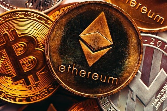 Bitcoin and Ethereum ETFs See Positive Inflows Amid Investor Optimism