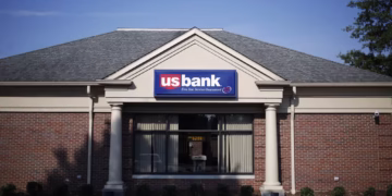 Fifth-largest U.S. bank pilots stablecoin payments on Stellar network