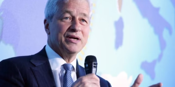 JPMorgan faces coordinated boycott as bitcoin community closes accounts en masse
