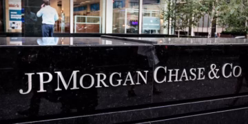 Strike CEO Account Closure Uproar: Disturbing Signals Sending Crypto Markets on Edge