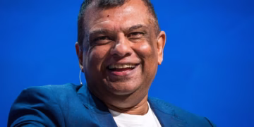 Ringgit-Backed Stablecoin Surge: Standard Chartered and AirAsia Parent Launch Bold Blockchain Initiative