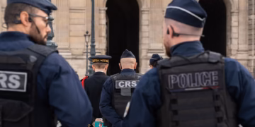 The Louvre needed police escorts to move crypto attendees: Decentralised money just decentralised the danger
