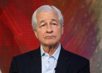 Jamie Dimon vows banks will not bow to Coinbase as CLARITY Act stablecoin fight turns personal
