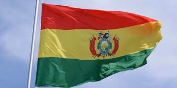 Bolivia weighs USDT for national payments amid dollar shortage