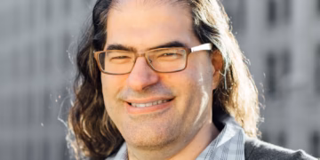 Bitcoin Cold Storage Shocker: David Schwartz Reveals Powerful Inheritance Plan Amid Security Fears