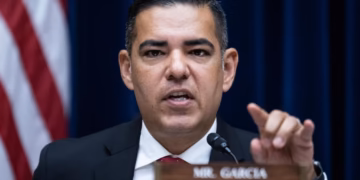 Robert Garcia vows sweeping Trump family probes if Democrats win House