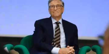 Bill Gates warns AI is powerful enough to cause a billion deaths, calls mandatory safeguards and government oversight essential